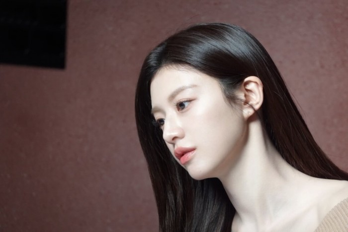 maakorea__2024-03-10T100238.000Z_3.jpg 고윤정 인스타 업데이트